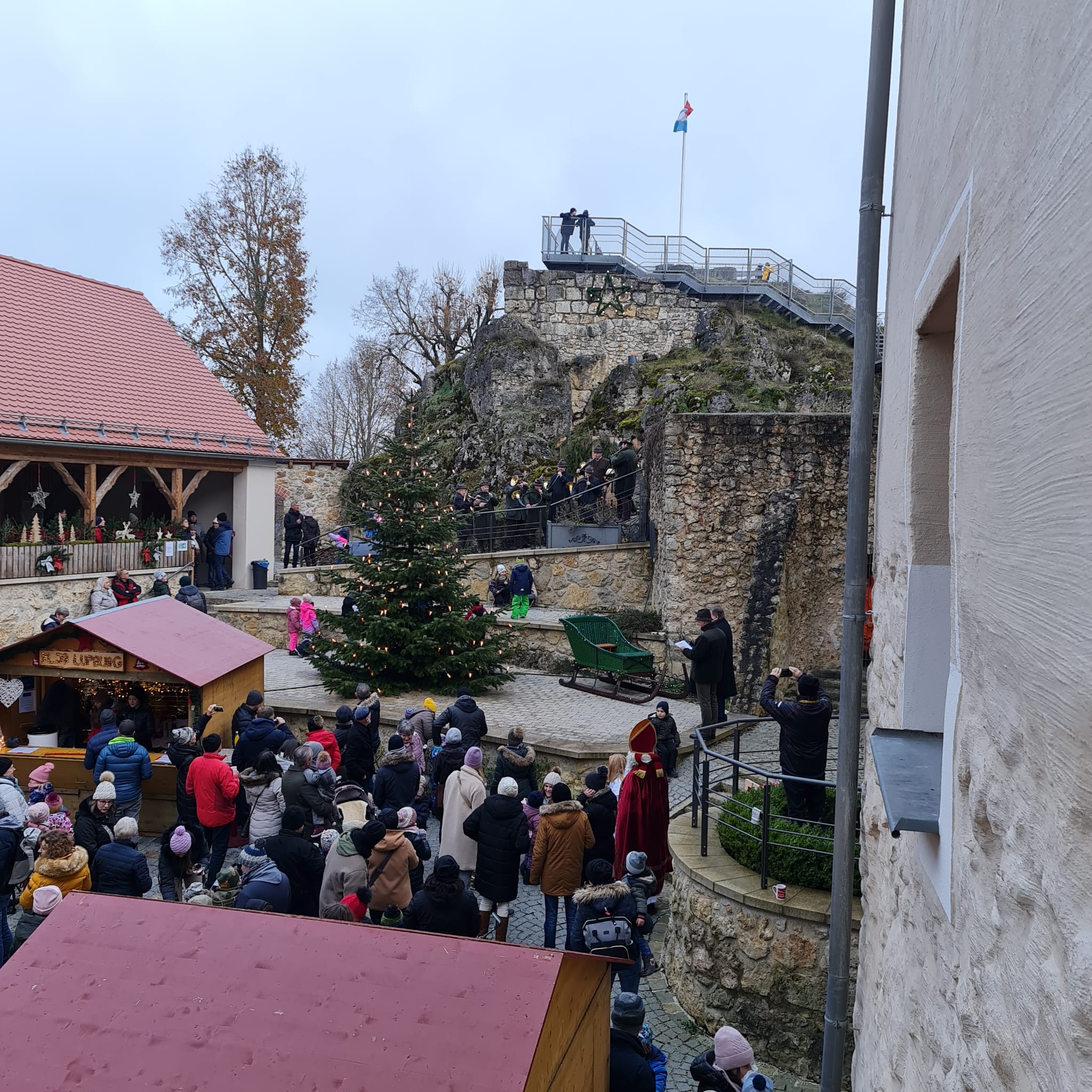 Weihnachtsmarkt in Lupburg Image