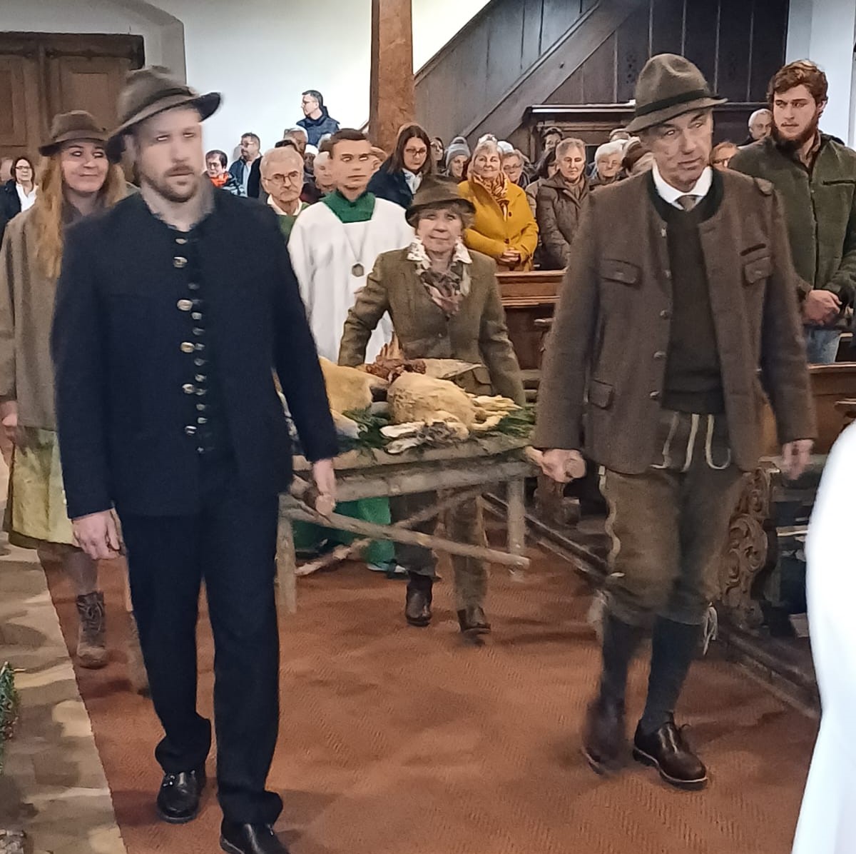 Einzug in die Kirche in Breitenbrunn, Hubertusmesse 2024 Image