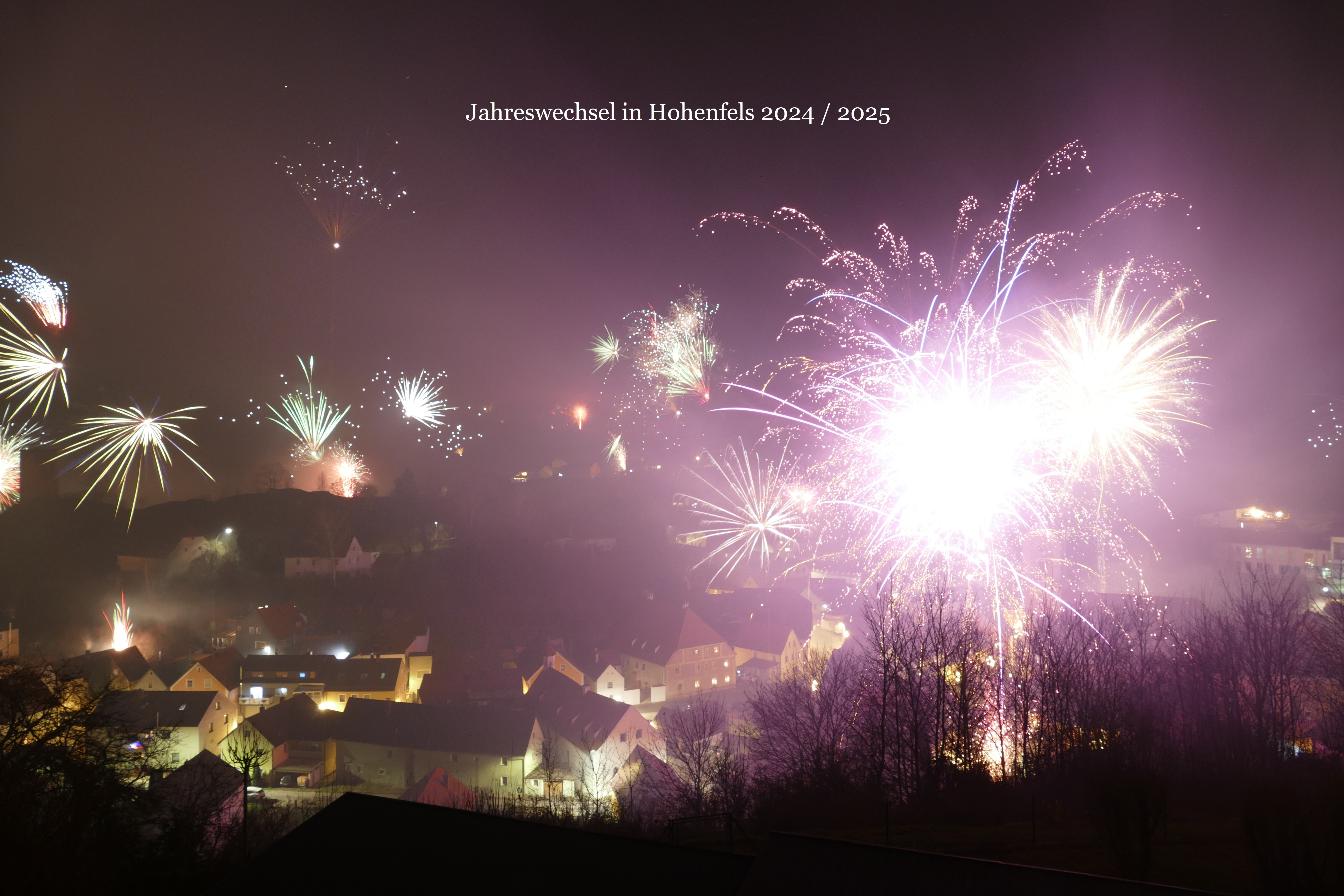 Wir wünschen allen ein gutes neues Jahr 2025 ! Image